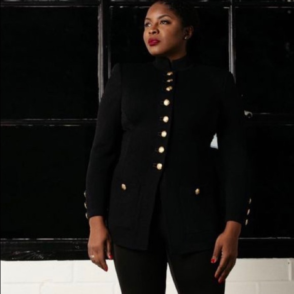 Meet your Posher, Shola